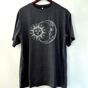 Sun & Moon Print Crew Neck Graphic T-Shirt size S